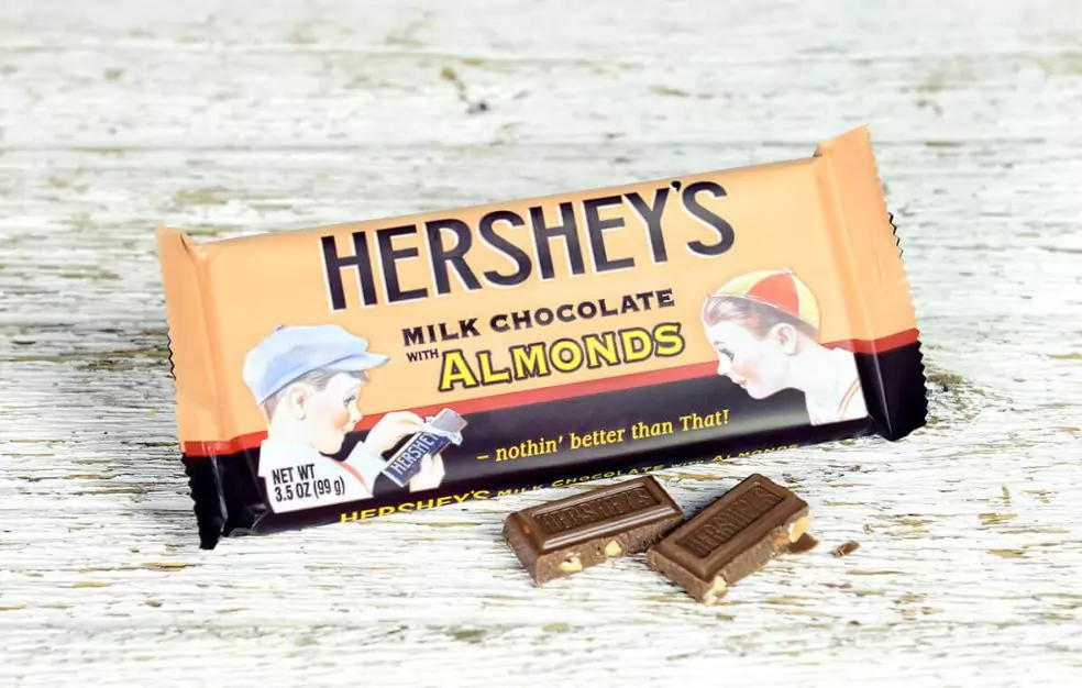 Hershey Milk Chocolate Bar with Almonds
